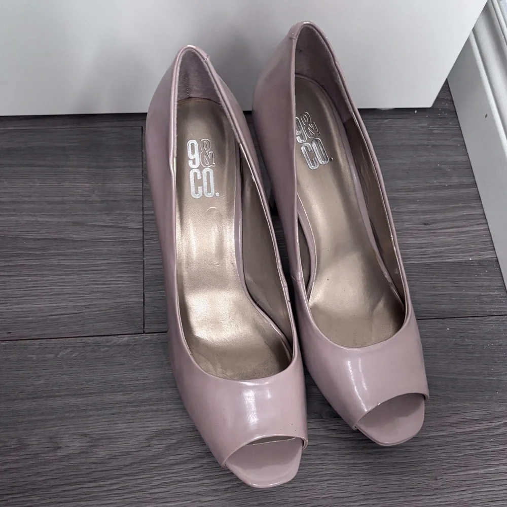 Mauve Open Toe Heels - Picture 2 of 10